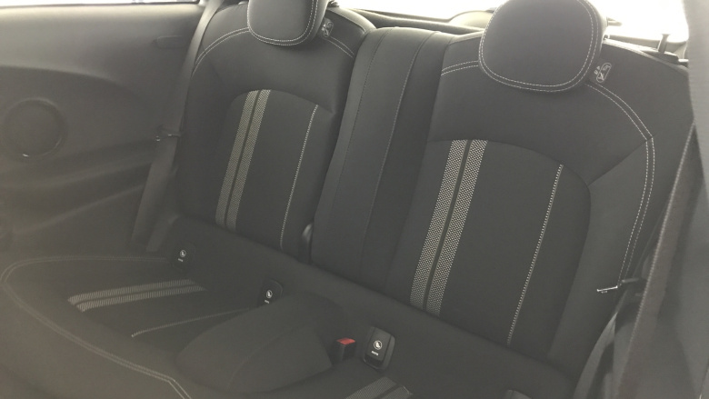 MINI Hatchback 2.0 Cooper S Sport 3dr [Comfort/Nav Pack] Petrol Hatchback